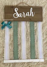 Load image into Gallery viewer, Elegance Bow Holder